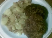 Kalbfleischpflanzerl mit lauwarmem Kartoffelsalat - Rezept