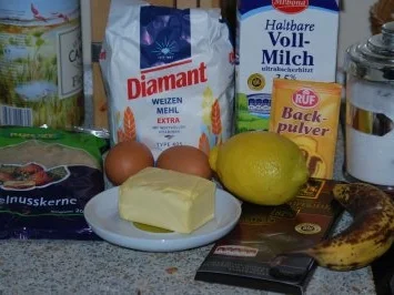 Waffeln - Bananenwaffeln mit heißer Schokoladensoße - Rezept