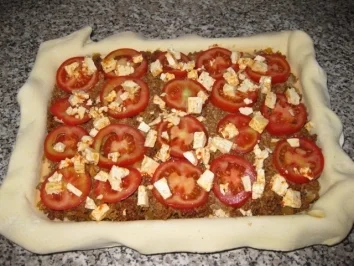 Rezept: Blätterteig-Hack-Quiche Bild Nr. 3 Blätterteig-Hack-Quiche - Rezept - Bild Nr. 3