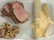 Mariniertes Kalbsfilet mit Champignons, Spargel und Sauce Bernaise (Hans Meiser) - Rezept
