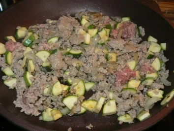 Rezept: gefüllte Paparikahälften Bild Nr. 3 gefüllte Paparikahälften - Rezept - Bild Nr. 3