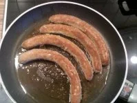 "HAUPTGERICHT" Panierte Bratwurst - Rezept