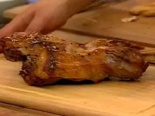 Im Ganzen geschmorte Lammschulter Provencale - Rezept