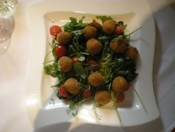 gebackene Mozzarella Babys auf Rucola in Balsamico Dressing - Rezept - Bild Nr. 5