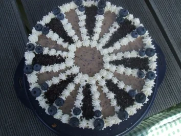 Rezept: lila Versuchung (Heidelbeer-Philadelphia-Torte) lila Versuchung (Heidelbeer-Philadelphia-Torte) - Rezept