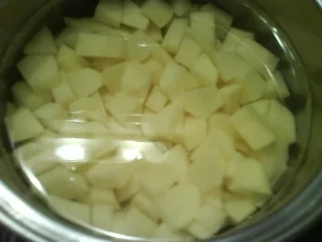 Rezept: Reissuppe mit Semmelklößchen Bild Nr. 6 Reissuppe mit Semmelklößchen - Rezept - Bild Nr. 6