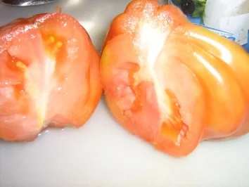 Rezept: Ochsenherz-Tomatensalat mit Feta Bild Nr. 3 Ochsenherz-Tomatensalat mit Feta - Rezept - Bild Nr. 3