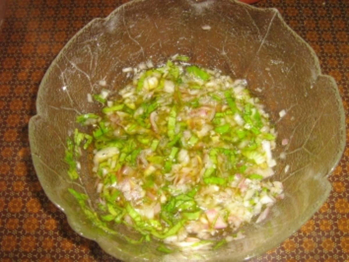Ochsenherz-Tomatensalat mit Feta - Rezept - Bild Nr. 6