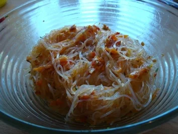 Rezept: Glasnudelsalat Bild Nr. 2 Glasnudelsalat - Rezept - Bild Nr. 2