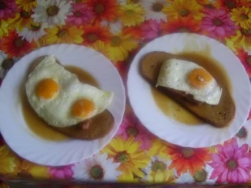 Kasslerkamm auf Brot mit Soße - Rezept