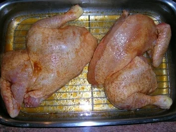 Hähnchen, im Ofen gegrillt, ganz klassisch (aber schön kross+saftig) mit Pommes rut/wiess", Tomatensalat - Rezept - Bild Nr. 3