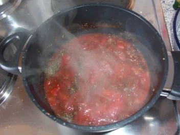 Putenschnitzelrollen in Tomatensoße - Rezept - Bild Nr. 4