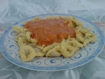 Soße für Tortellinis - Rezept