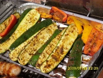 Rezept: Gemüse: Mariniertes Grillgemüse Bild Nr. 3 Gemüse: Mariniertes Grillgemüse - Rezept - Bild Nr. 3