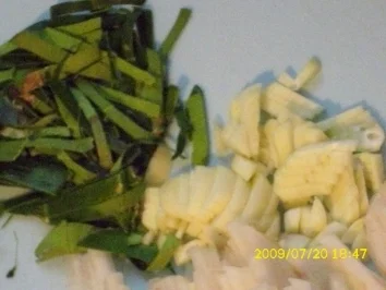 Fleisch:  Hähnchen in Kokossoße mit Galgant und Paprika - Rezept - Bild Nr. 3