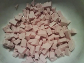 Rezept: Käse-Wurst-Salat Bild Nr. 2 Käse-Wurst-Salat - Rezept - Bild Nr. 2