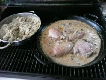 Rezept: FLEISCH Kalbsschnitzel gefüllt mit Käse und Schinken +Pesto +Frischkäsesößchen Bild Nr. 4 FLEISCH Kalbsschnitzel gefüllt mit Käse und Schinken +Pesto +Frischkäsesößchen - Rezept - Bild Nr. 4