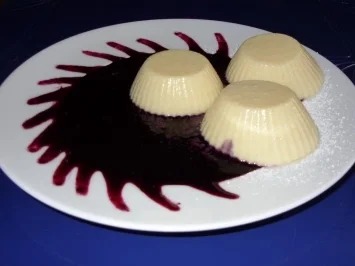 Rezept: Vanillepudding-Törtchen auf Fruchtspiegel Bild Nr. 6 Vanillepudding-Törtchen auf Fruchtspiegel - Rezept - Bild Nr. 6