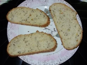 Rezept: Abend-Brote mit Tomaten und Gurkenstückchen Bild Nr. 2 Abend-Brote mit Tomaten und Gurkenstückchen - Rezept - Bild Nr. 2