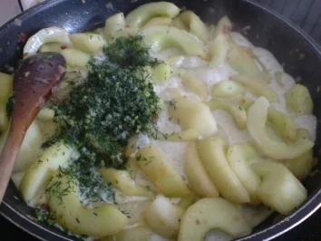 Kartoffelpüree mit Schmorgurken - Rezept - Bild Nr. 10