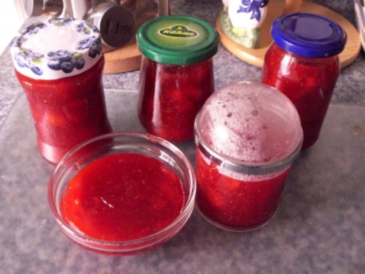 Erdbeermarmelade mit Ingwer - einfach - 32 kcal/100g Erdbeermarmelade mit Ingwer - einfach - 32 kcal/100g