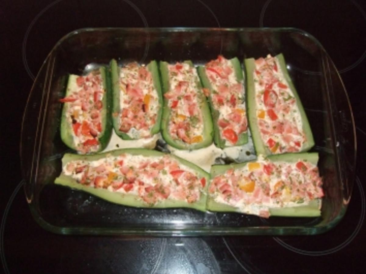 Zucchinischiffchen - einfach - 133 kcal/100g