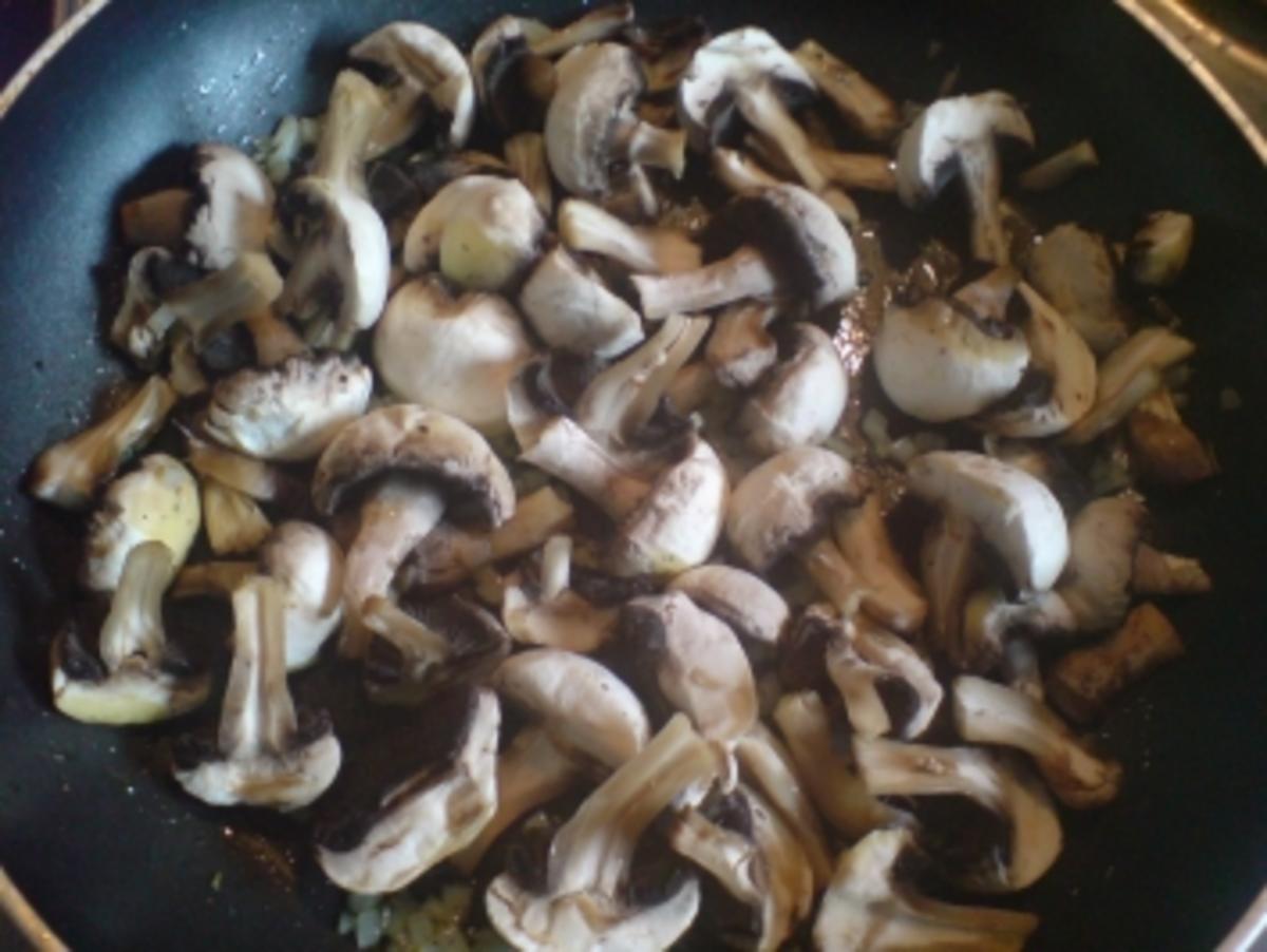 Fingerfood "Champignons" - Rezept - Bild Nr. 3