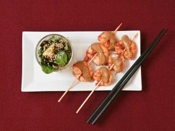 Rezept: Avocadosalat auf Spinat und Gambas mit Erdnuss-Soße (Loona) Avocadosalat auf Spinat und Gambas mit Erdnuss-Soße (Loona) - Rezept