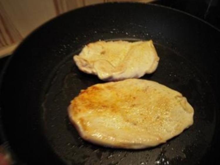 Putensteaks an mediterranem Gemüse mit Mozzarella überbacken - von elke42
