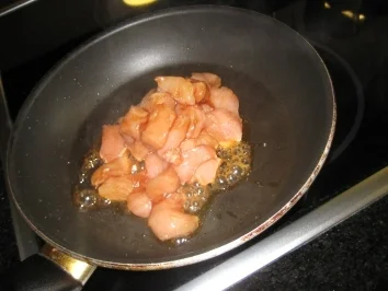 Rezept: Süss-Scharfe-Paprikasosse Bild Nr. 2 Süss-Scharfe-Paprikasosse - Rezept - Bild Nr. 2