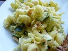 Rezept: Nudelsalat "Dreierlei Käse mit Zucchini" Nudelsalat "Dreierlei Käse mit Zucchini" - Rezept