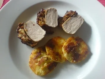 Schweinefilet mit Tomate-Basilikum-Kruste und Polentaplätzchen - Rezept - Bild Nr. 10