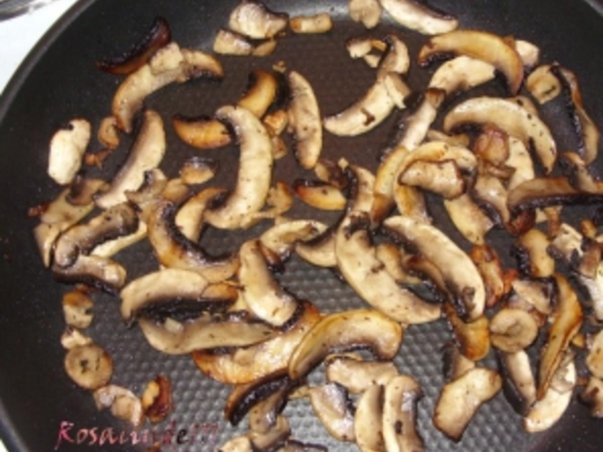Linda´s Puten Champignon Geschnetzeltes mit Zucchini Nudeln - schnell ...