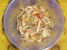 Apfelsalat mit Nüssen - Rezept