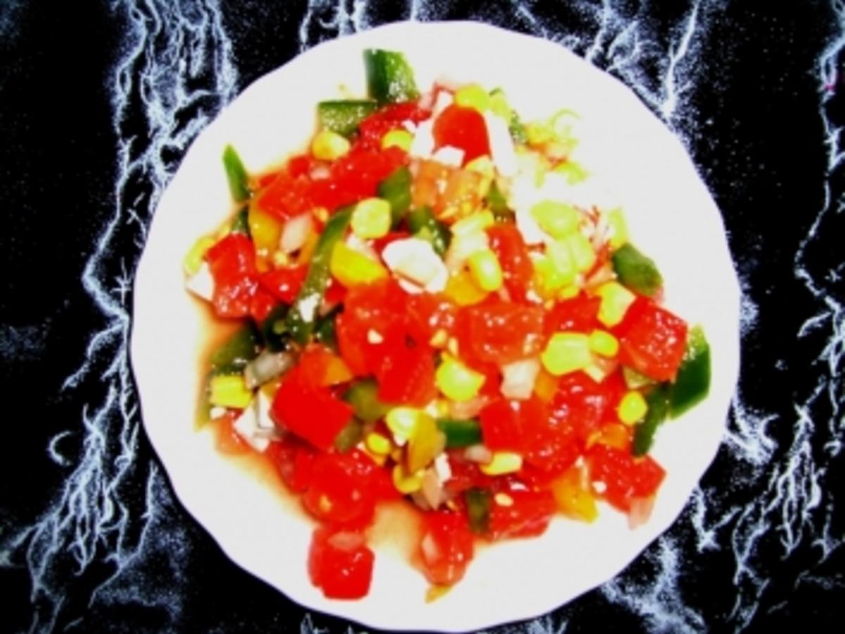 Bunter Tomatensalat - schnell &amp; einfach - von leznew