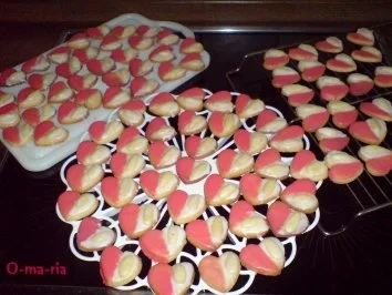 Kleingebäck  Herrenhuter Zuckerherzen / Verlobungsplätzchen - Rezept - Bild Nr. 3