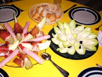 Rezept: VORSPEISE: Emis Tapas-Dreierlei Vorspeisen VORSPEISE: Emis Tapas-Dreierlei Vorspeisen - Rezept