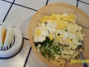Eiersalat mit Estragon und Schnittlauch - Rezept - Bild Nr. 3