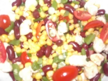 Bunter Salat mit Huhn (leicht scharf) - Rezept