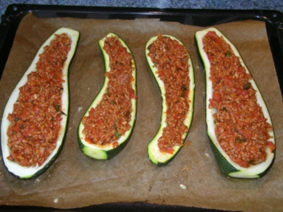 Bilder für Gefüllte Zucchini! - Rezept