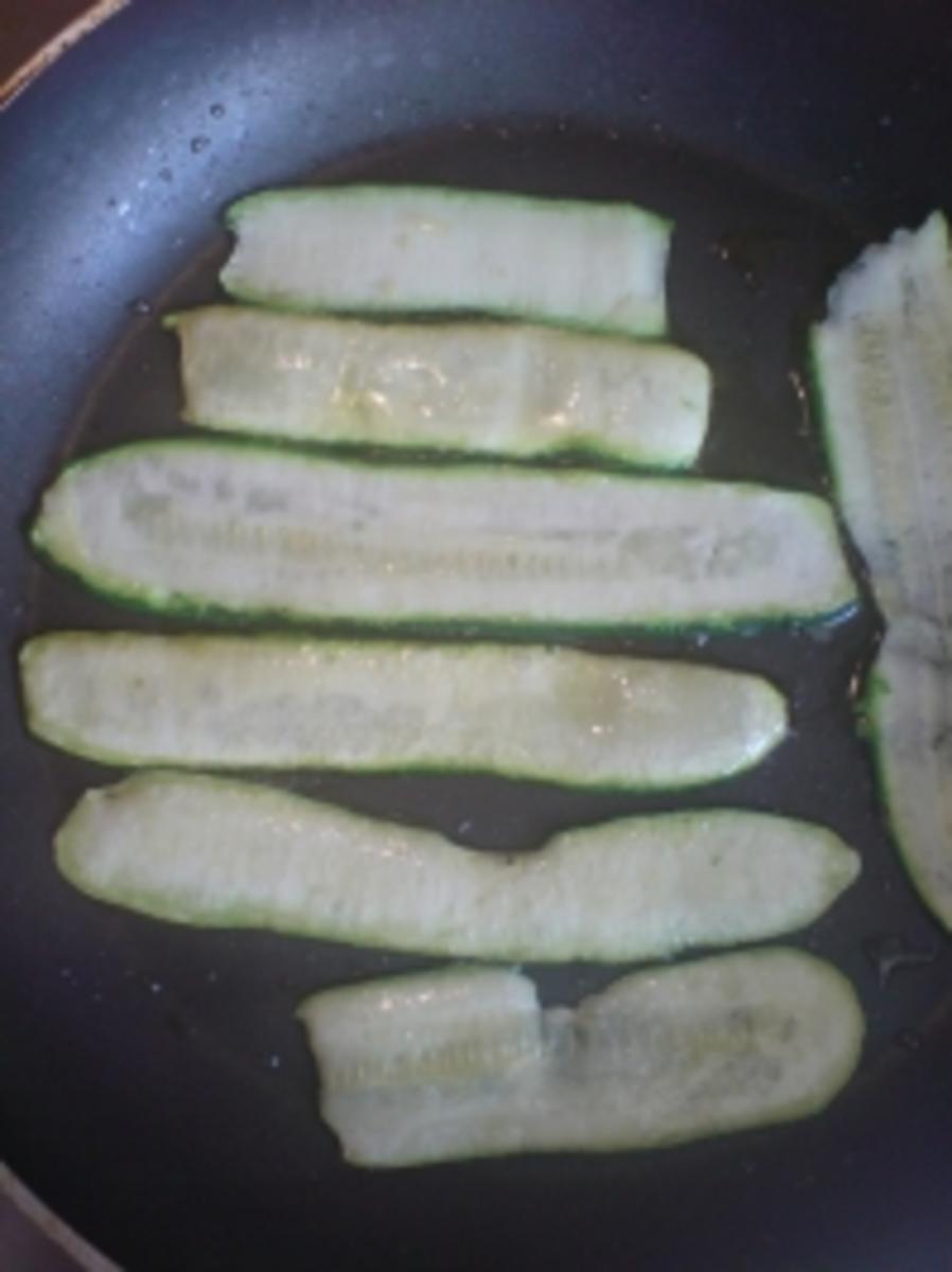 Fingerfood "Zucchini mit Feta" - Rezept - Bild Nr. 3