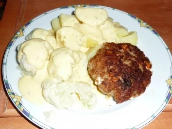 Rezept: Buletten mit Blumenkohl,Kartoffeln und Sauce Hollandaise Buletten mit Blumenkohl,Kartoffeln und Sauce Hollandaise - Rezept
