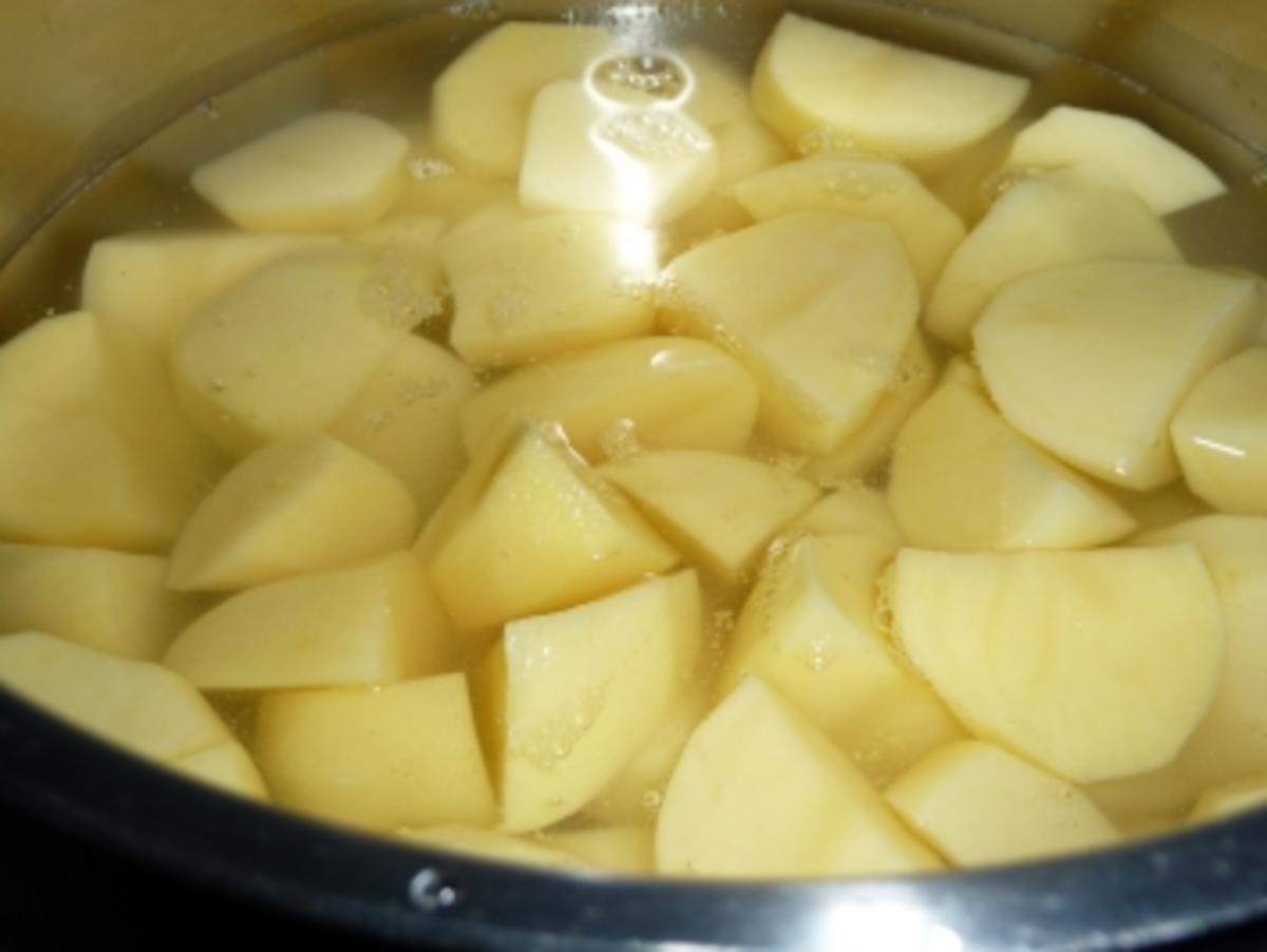 Buletten mit Blumenkohl,Kartoffeln und Sauce Hollandaise - Rezept - Bild Nr. 3