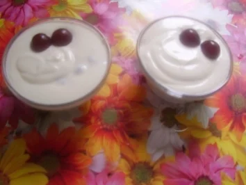 Rezept: Quarkspeise mit Eierlikör Quarkspeise mit Eierlikör - Rezept