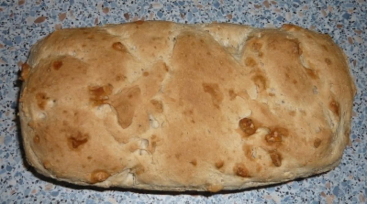 Buttermilch - Erdnuss -  Brot - Rezept