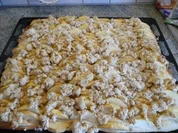 Apfelkuchen mit Amerettinistreuseln - Rezept