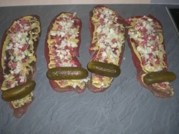 Rezept: Rinderrouladen nach Mutters Art, kräftig, deftig Rinderrouladen nach Mutters Art, kräftig, deftig - Rezept