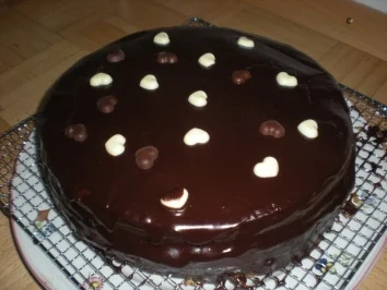Dunkel-Helle Mandeltorte - Rezept