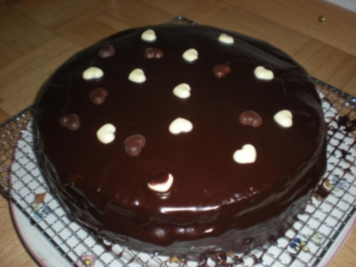 Bilder für Dunkel-Helle Mandeltorte - Rezept