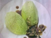 Spargelmousse mit Kürbiskernen - Rezept